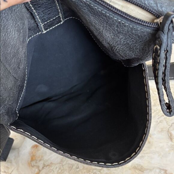 Roots Tribe Leather Crossbody Bag - Picture 11 of 15